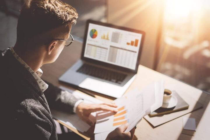 Common Psychological Traps in Investing and How to Avoid Them